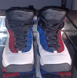 Jordan 10'S RED & BLUE SIZE 6Y